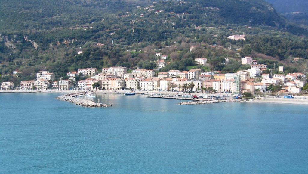 Hotel Ristorante Cavaliere สการีโอ ภายนอก รูปภาพ